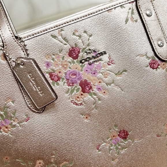 Coach Handbags - 🍒NWT🍒 COACH CITY ZIP TOTE METALLIC FLORAL BUNDLE